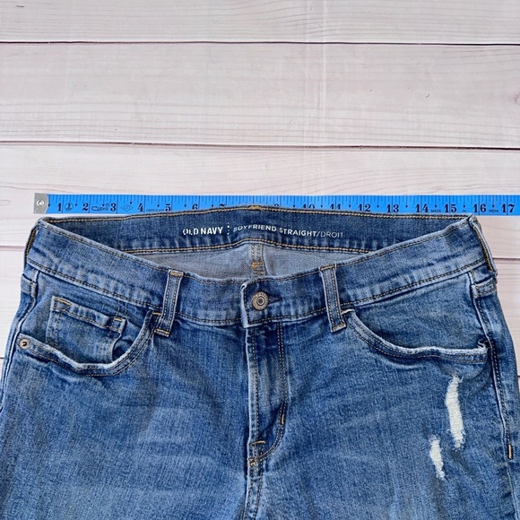 Old Navy Boyfriend Straight Jeans Distressed Light Wash Size 8 Regular - Picture 5 of 8